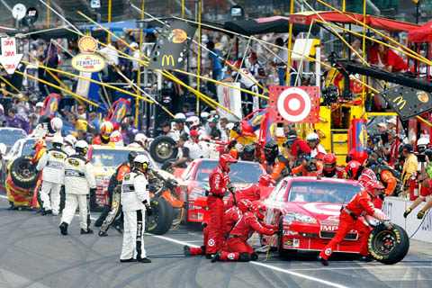 2010_montoya_bandenwissel